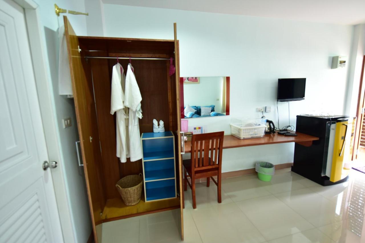 Kt Knight Hotel Szurin Kültér fotó